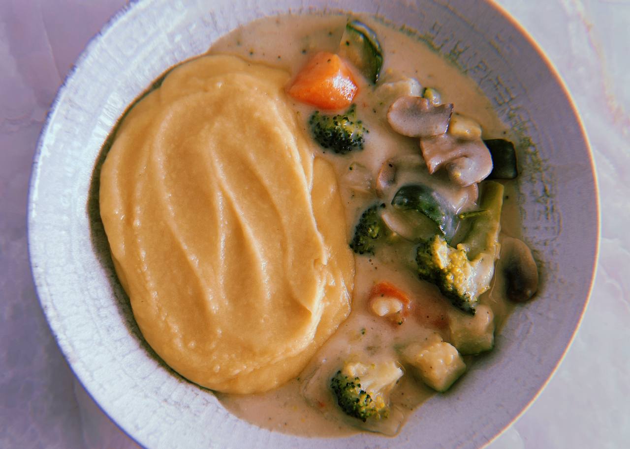 stufato cremoso di verdure e purè