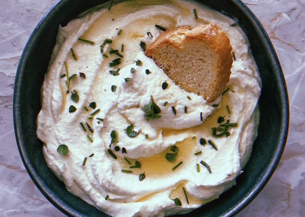 feta cremosa : Creamy Whipped Feta 