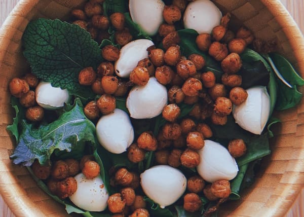 insalata con ceci croccanti