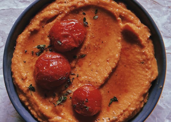 hummus ai pomodorini