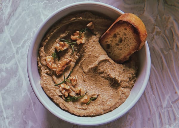 hummus autunnale ai funghi