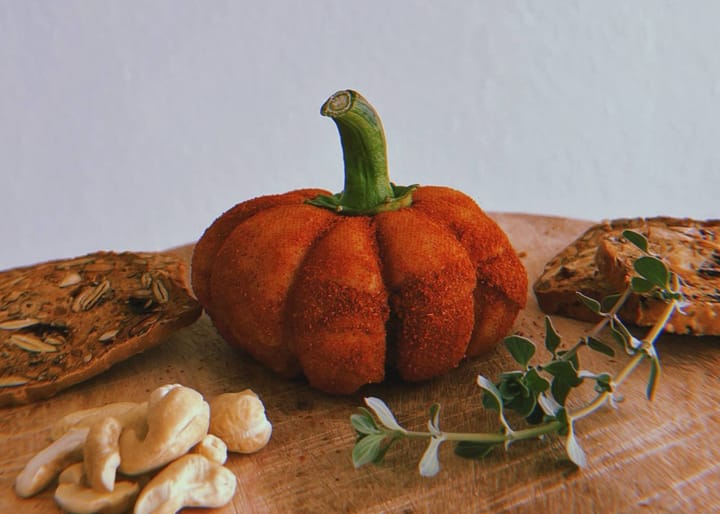 pumpkin cheese ball