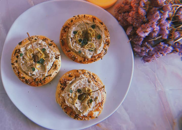 vol-au-vent con salsa Stonnata